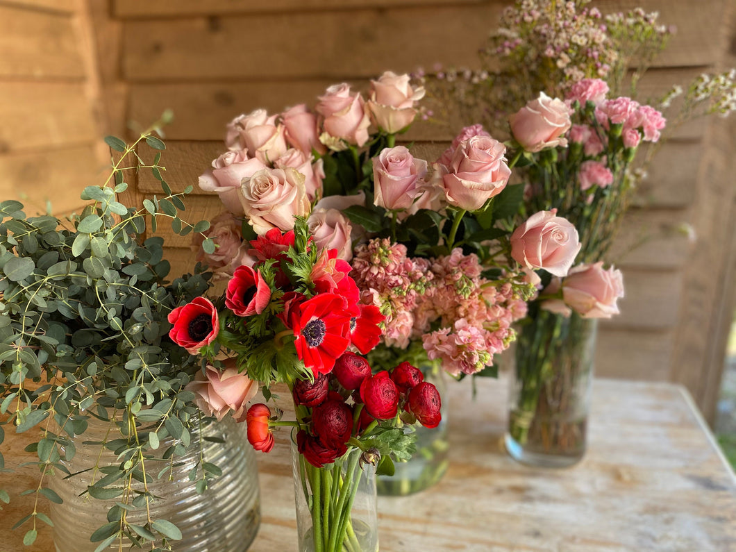 Mamas Garden DIY floristry kit Romantic Garden Fresh fragrant Red and Pink DIY floral arrangement kit