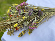 Load image into Gallery viewer, Wild harvest Spring dried flower bouquet
